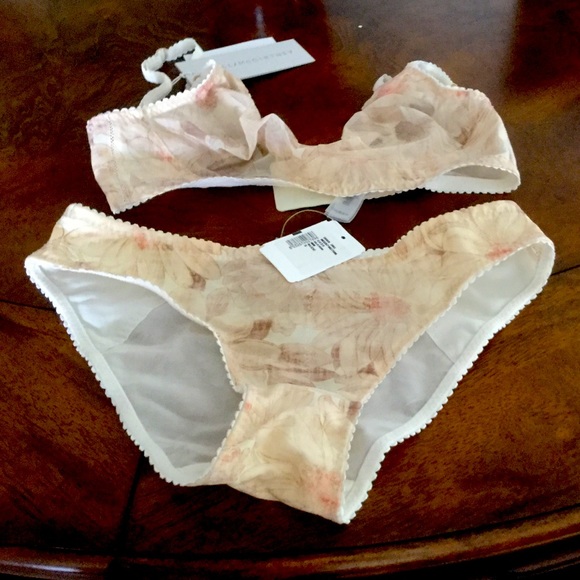 Bra and panty set